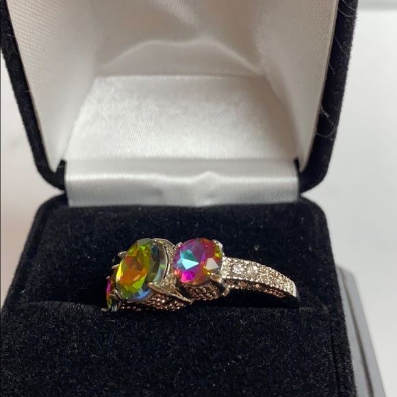 Magnificent three stone Mystic Topaz Sz 8 - Picture 3 of 7